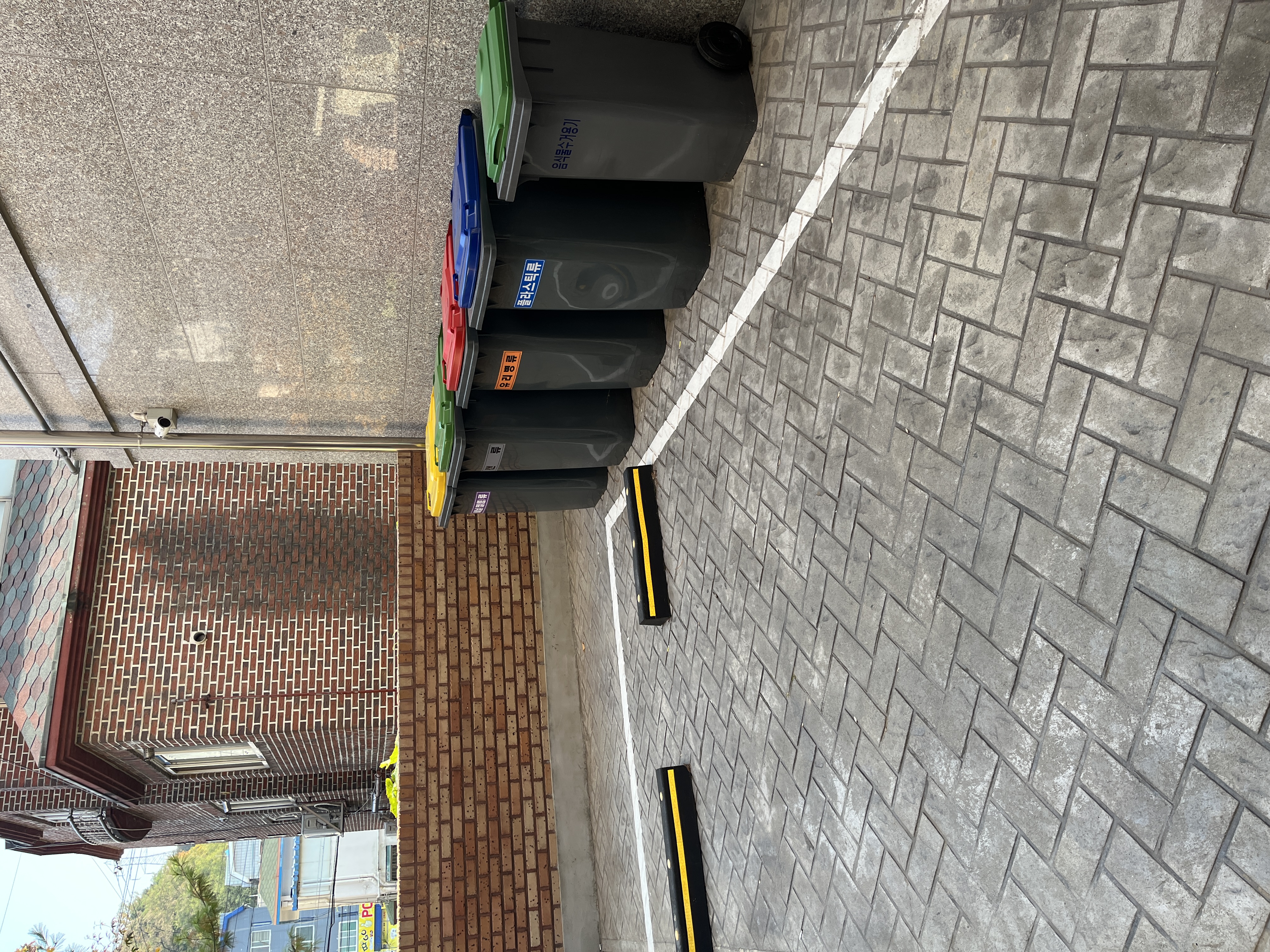 청년이음 안산점_일동4-주차장_분리수거함